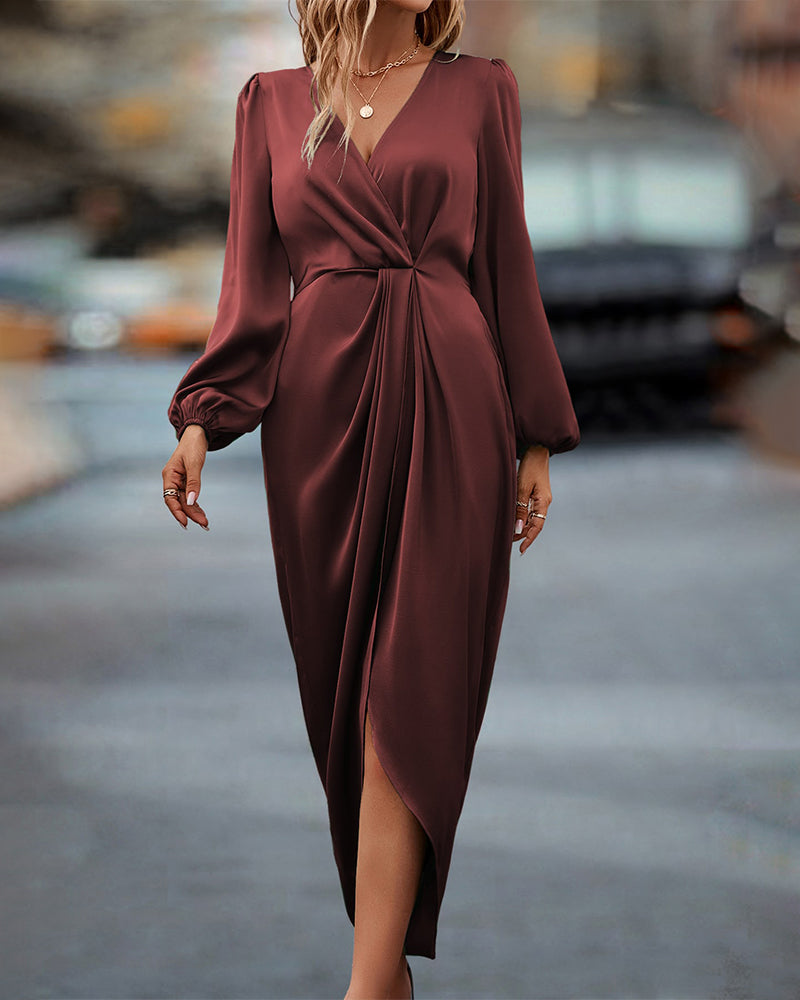 V-Neck Midi Dress with Lantern Sleeves in Bordeaux Red
