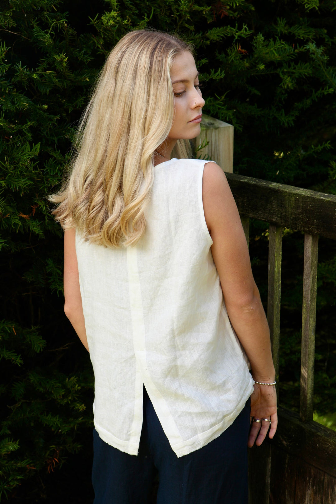 Aimie Linen Top | Linen Back Detail Top