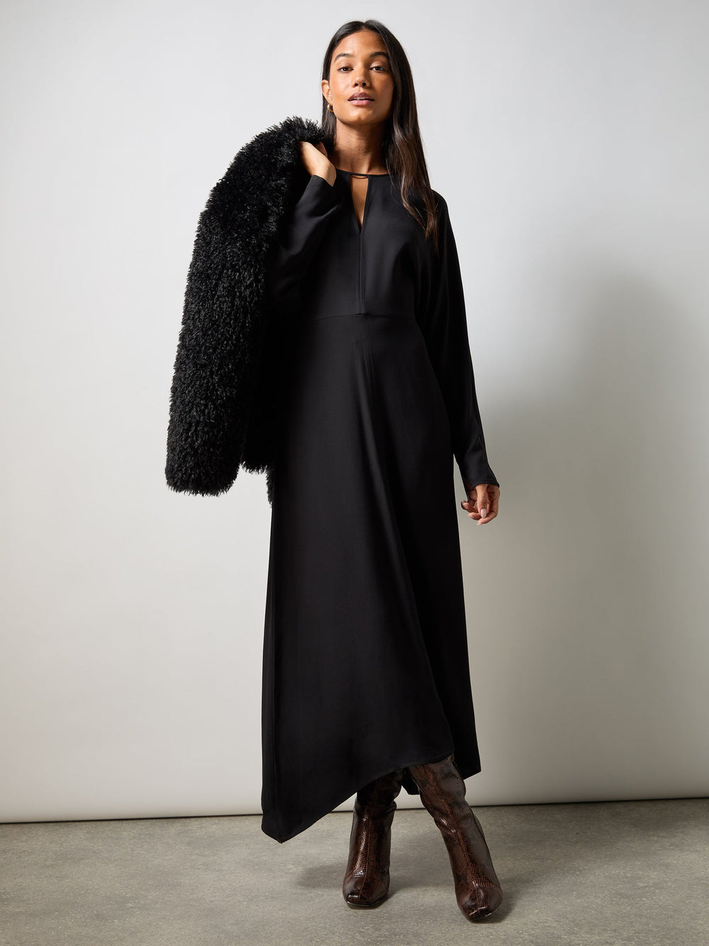 Black Crepe Keyhole Midi Dress — gallery