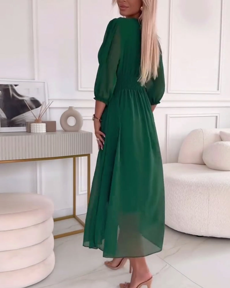 Solid Colour Midi Dress with Heart-Shaped Neckline