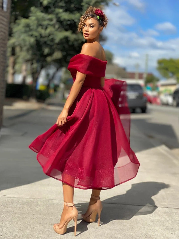 Off-Shoulder Bridesmaid Dress in a Formal Cut