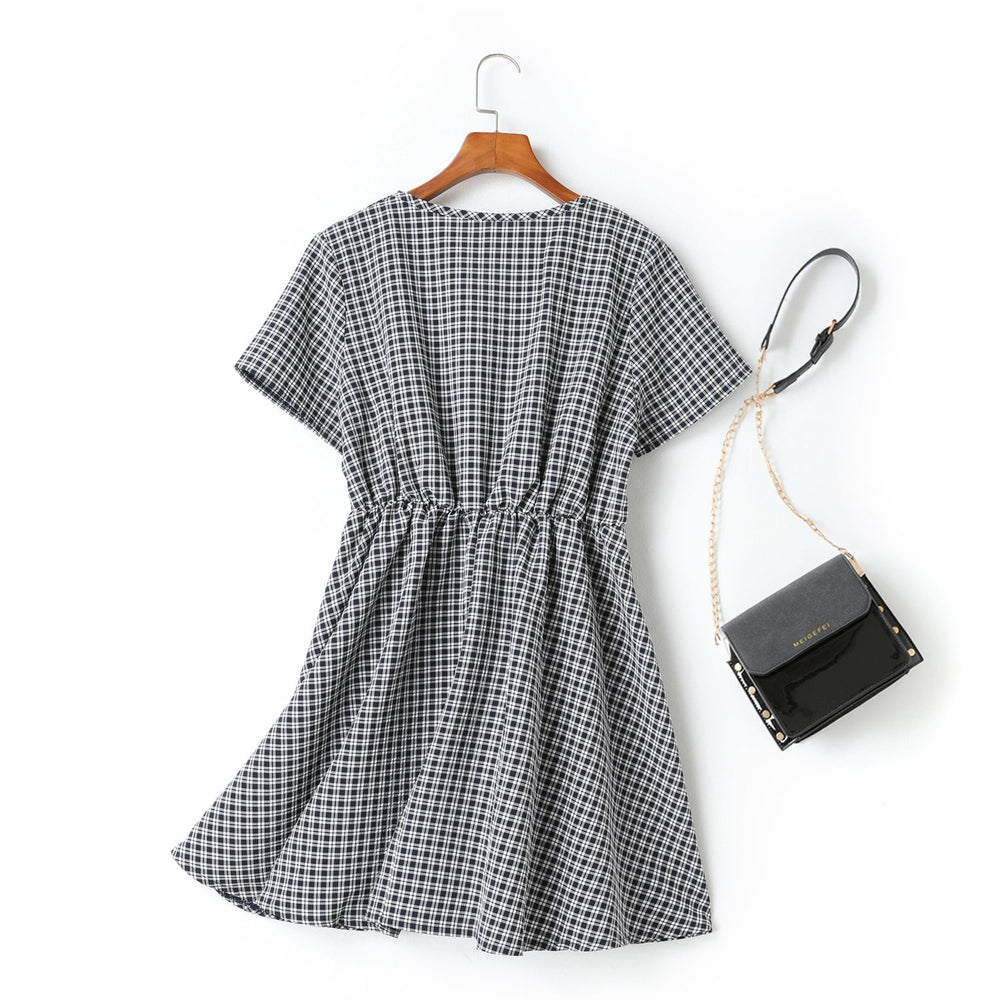 Claire Plus Size Checks Print V Neck Buttons Waist Bow Tie Swing Short S... — gallery