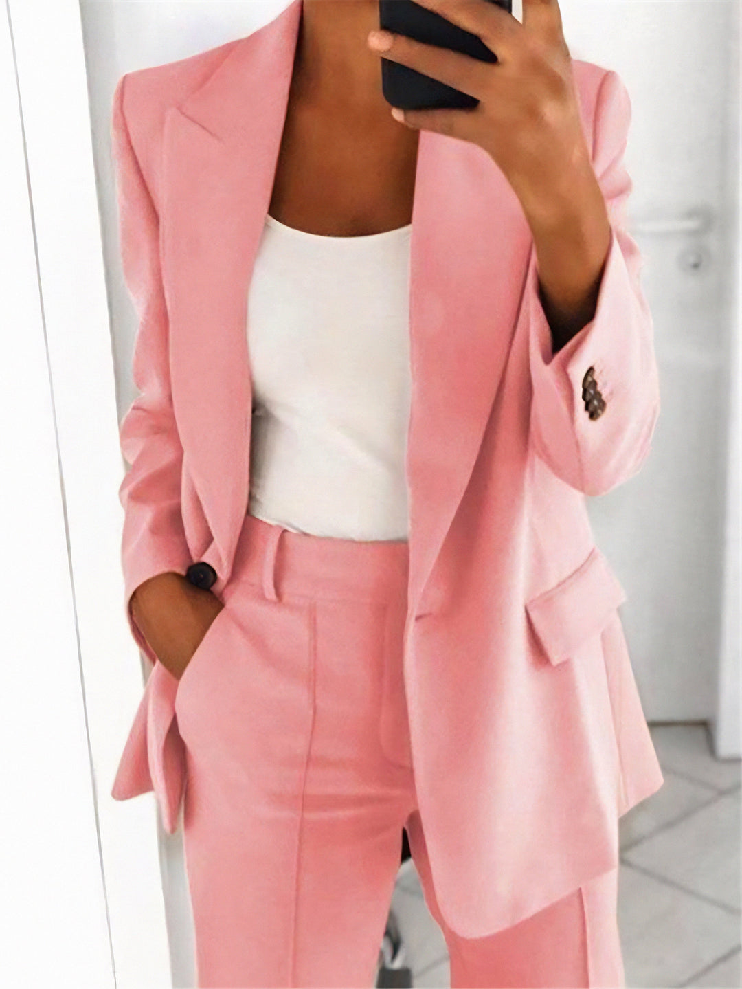Relaxed-Fit Blazer and Trousers Suit in a Clean Cut