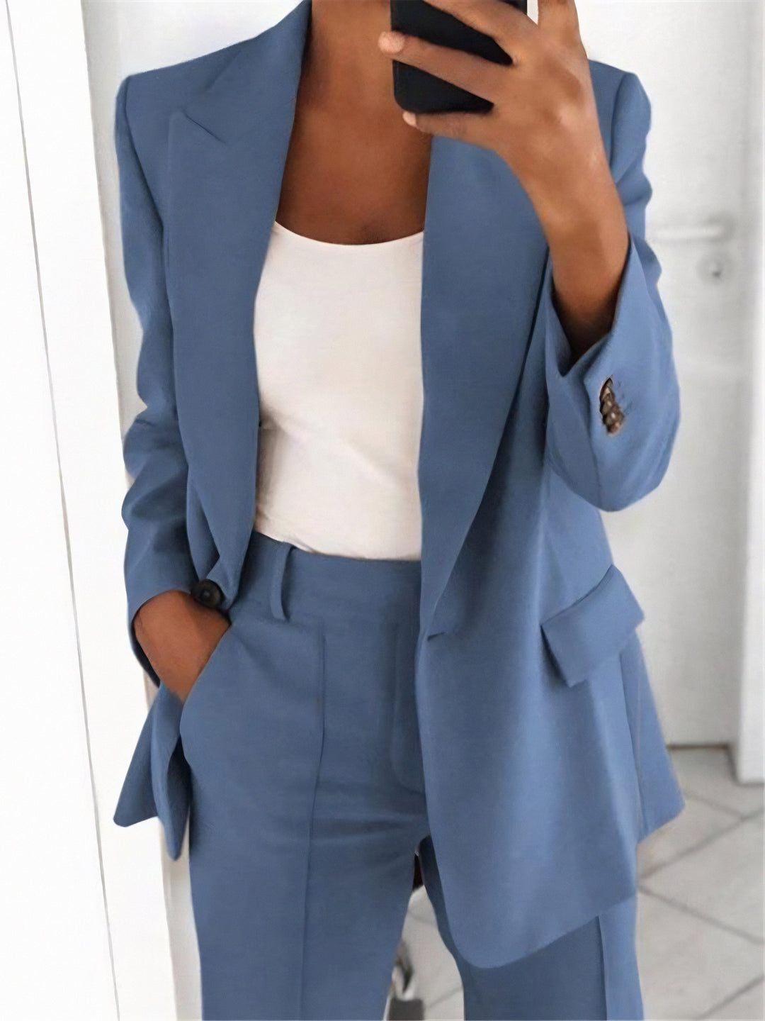 Relaxed-Fit Blazer and Trousers Suit in a Clean Cut