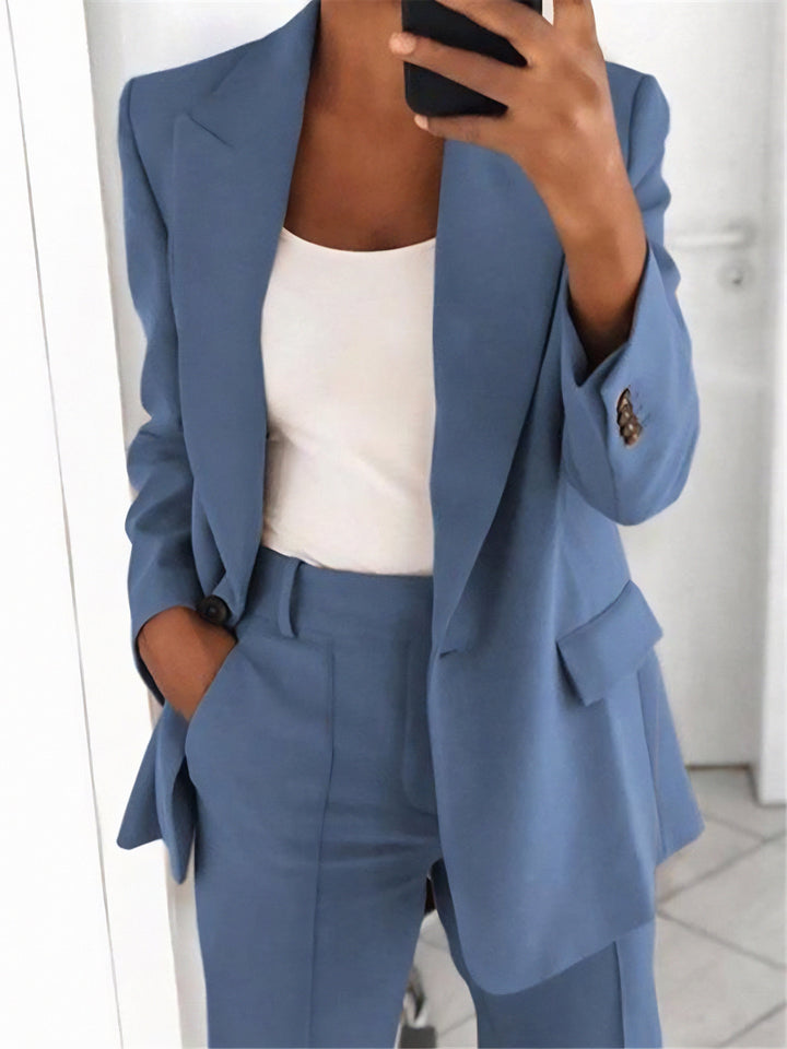 Relaxed-Fit Blazer and Trousers Suit in a Clean Cut
