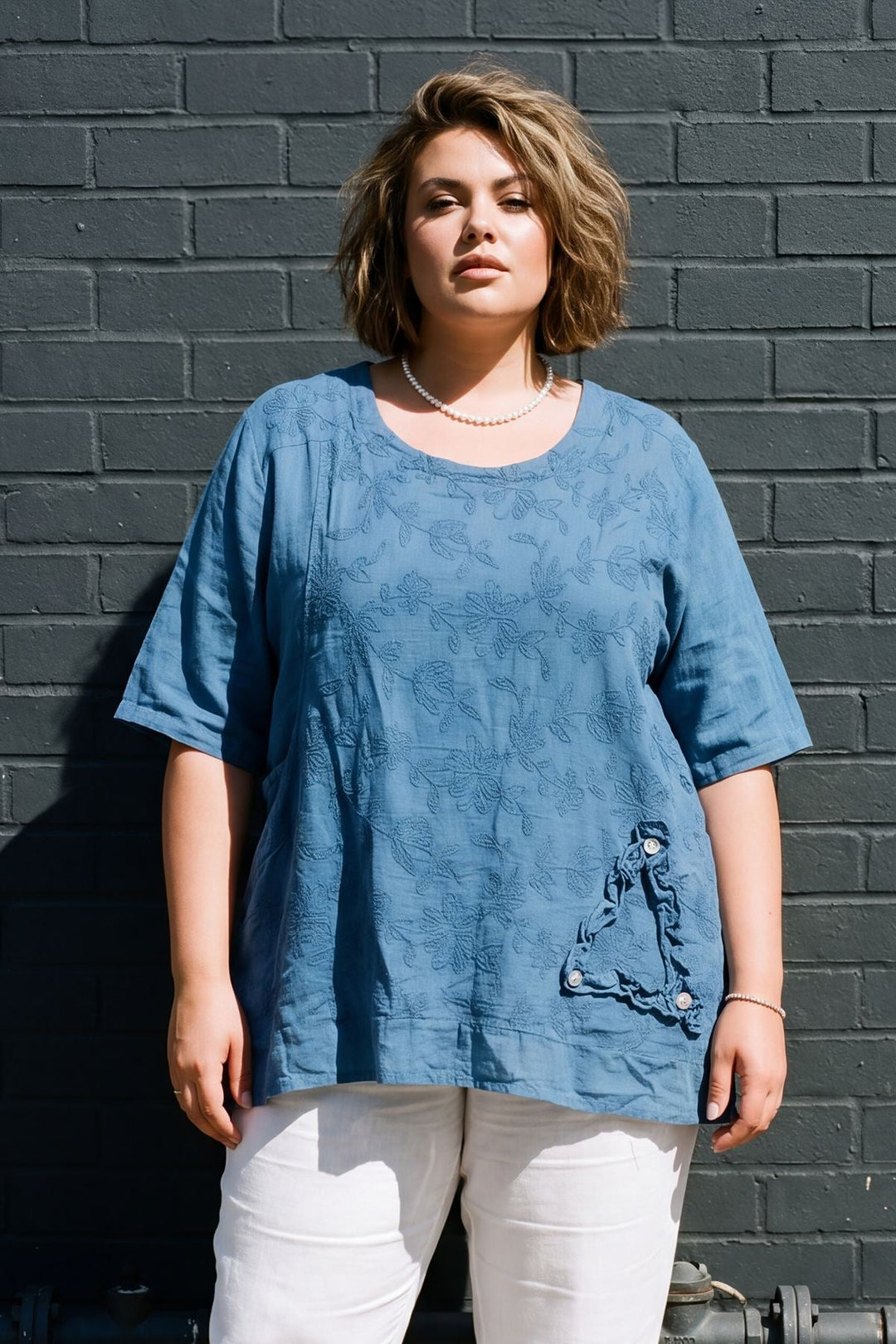 Floral Embroidered Pattern Front Pocket Cotton Top for Women - Denim Blue