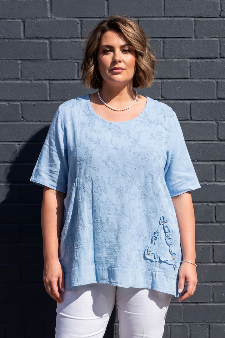 Floral Embroidered Pattern Front Pocket Cotton Top for Women - Sky Blue