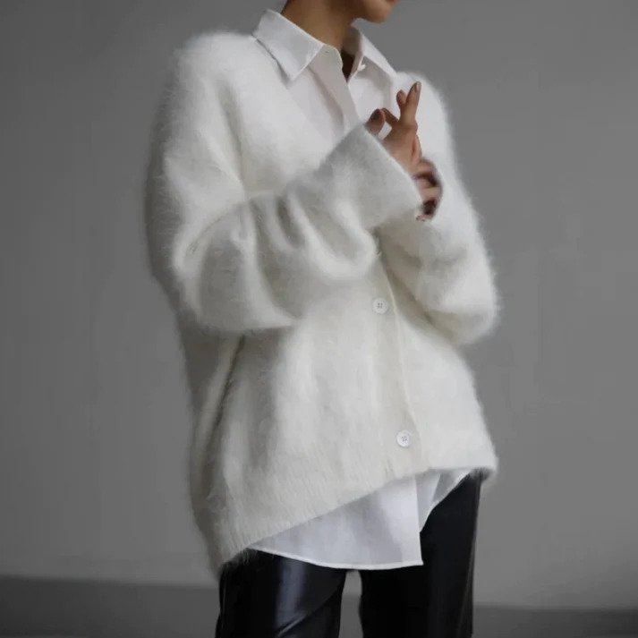 Chunky Knit Cardigan in a Relaxed Oversized Silhouette