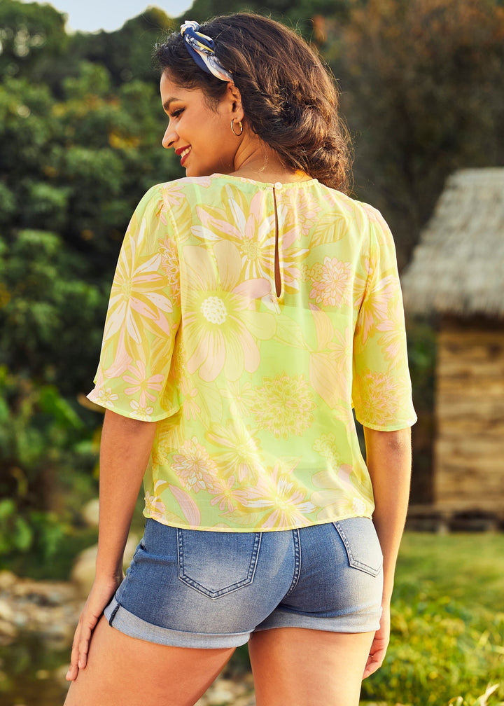 Fluttering Outta Sight Blouse (Final Sale) — gallery
