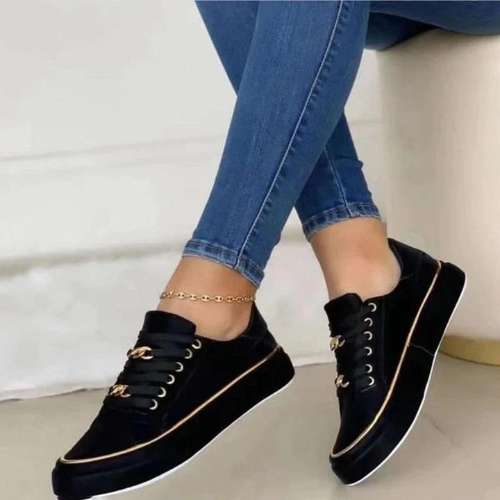 Women's Low-Profile Trainers with Gold Metallic Detailing