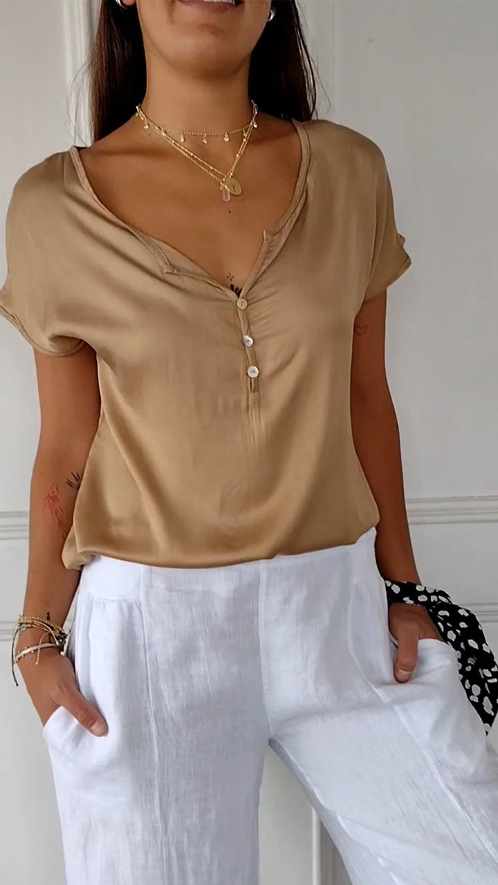 Loose-Fit V-Neck T-Shirt - Relaxed Everyday Style