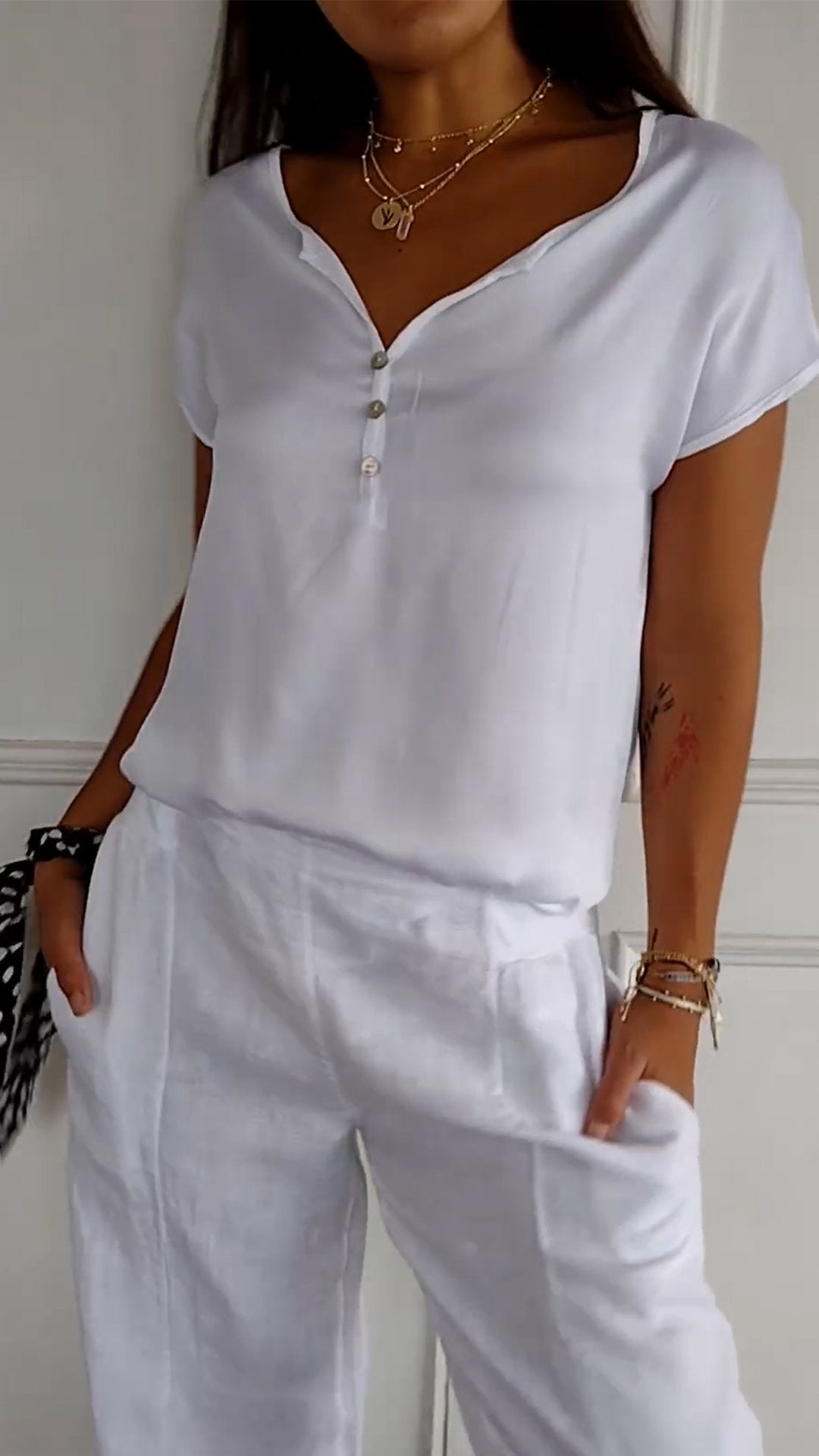 Loose-Fit V-Neck T-Shirt - Relaxed Everyday Style