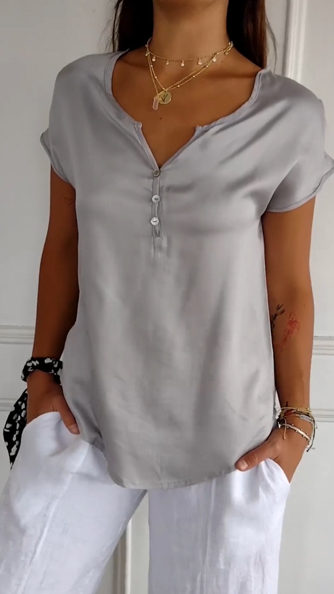Loose-Fit V-Neck T-Shirt - Relaxed Everyday Style