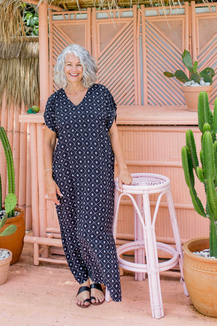 Petite Geo Print Maxi Dress - Black — gallery