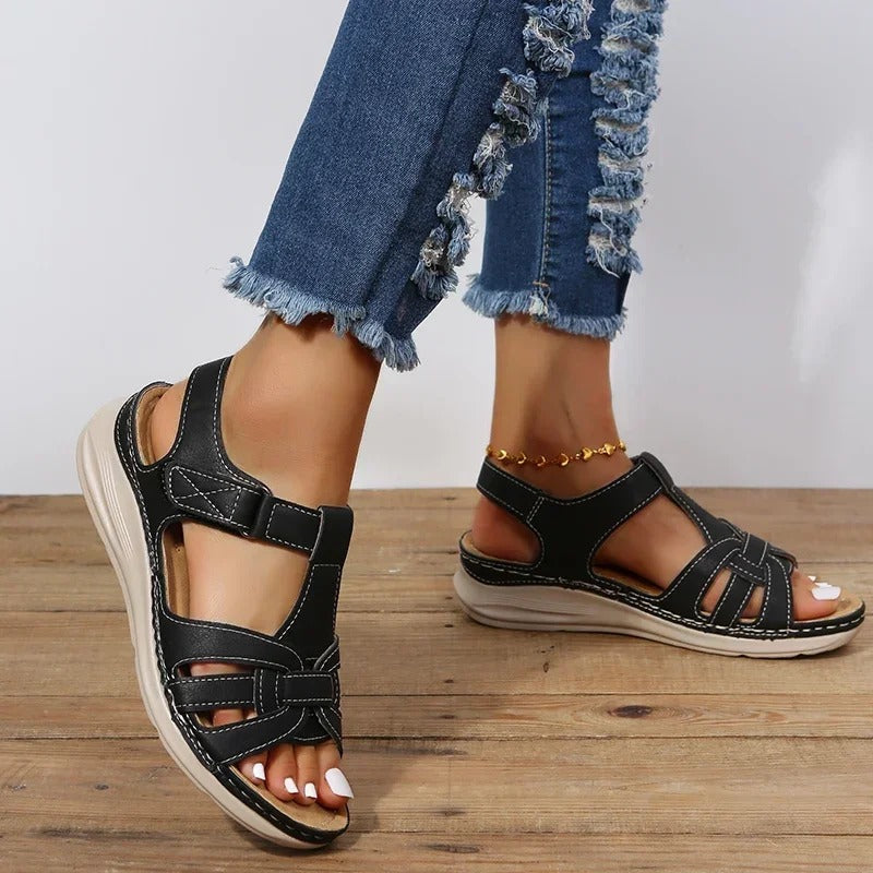 Cushioned Flat Sandals for Warm-Weather Days