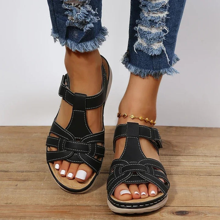 Cushioned Flat Sandals for Warm-Weather Days