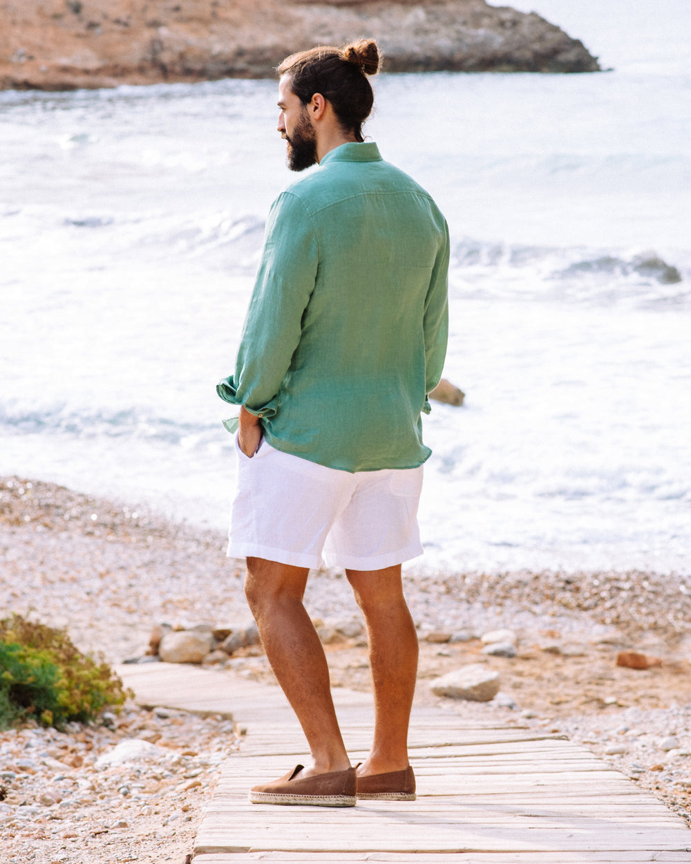 Nevada Linen Button-Down Shirt in Matcha Green for Men - gallery