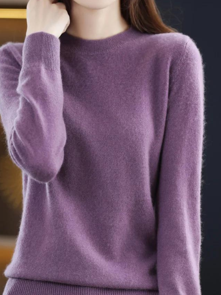 Cozy Long-Sleeve Wool Sweater for Ultimate Warmth