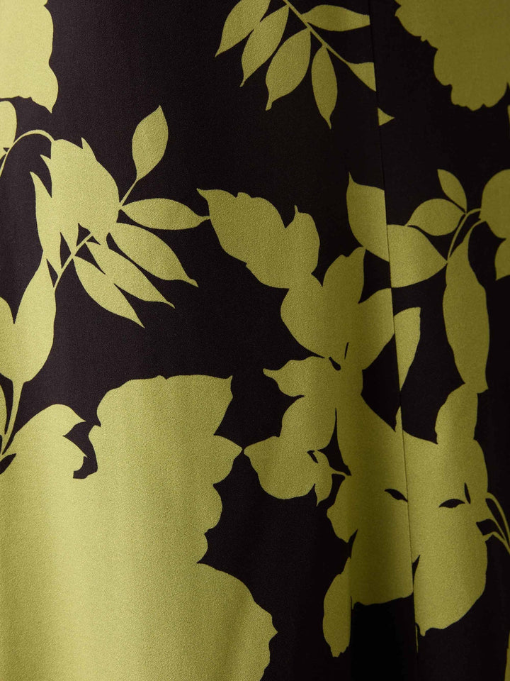 Petite Victoria Green Floral Print Flutter Sleeve Dress — gallery