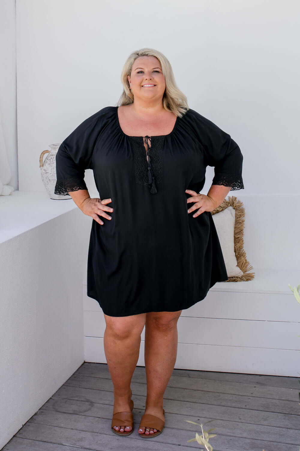 Short Kaftan Dress - Black Lace Trim — gallery