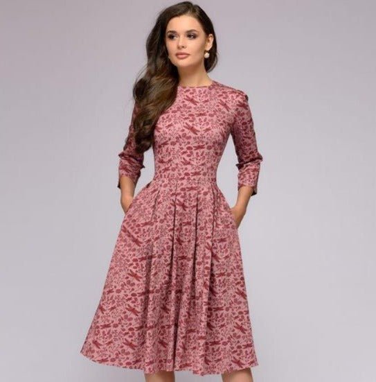 Scoop Neck Midi Dress with a Defined Waist and A-Line Skirt