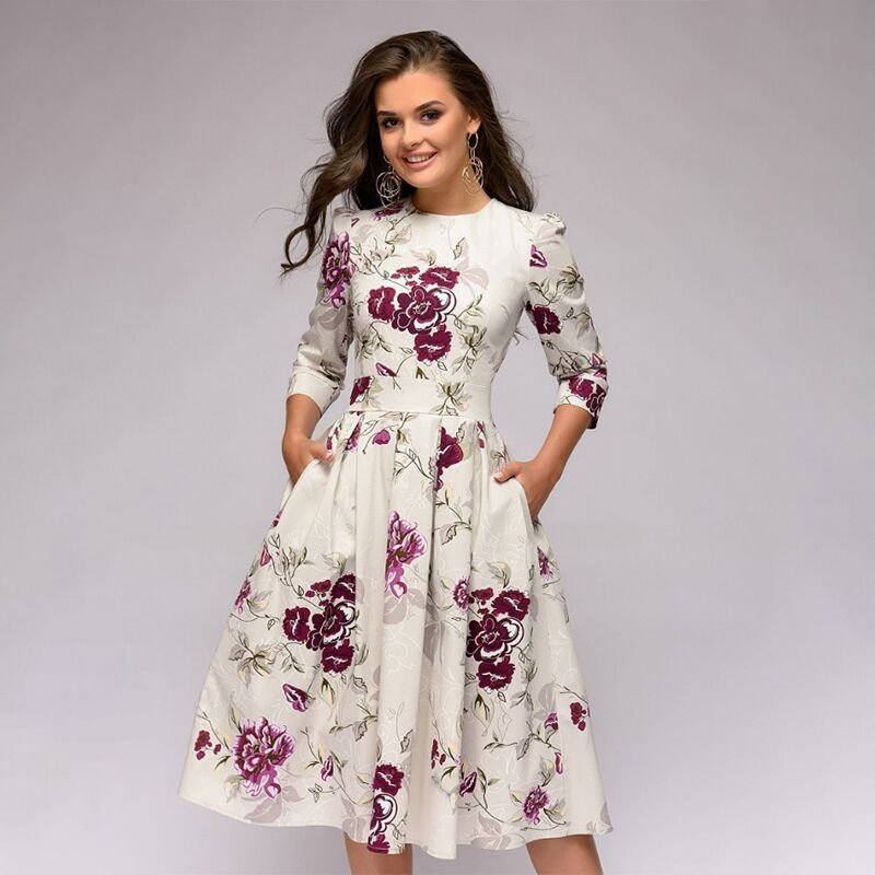 Scoop Neck Midi Dress with a Defined Waist and A-Line Skirt