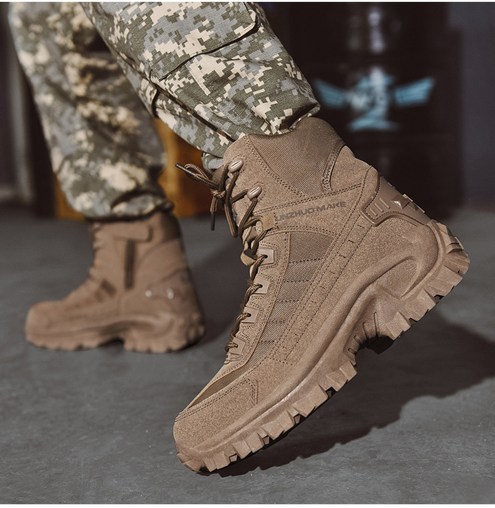 Military-Style Winter Boots with Plush Lining