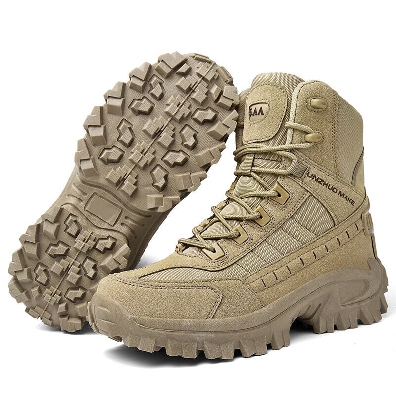 Military-Style Winter Boots with Plush Lining