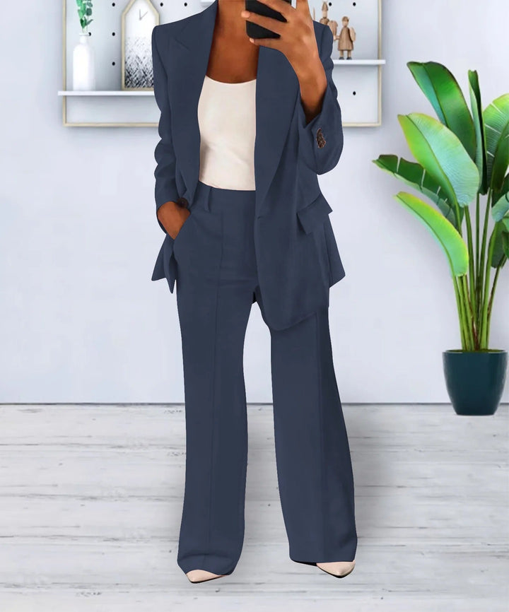 Relaxed-Fit Blazer and Trousers Suit in a Clean Cut