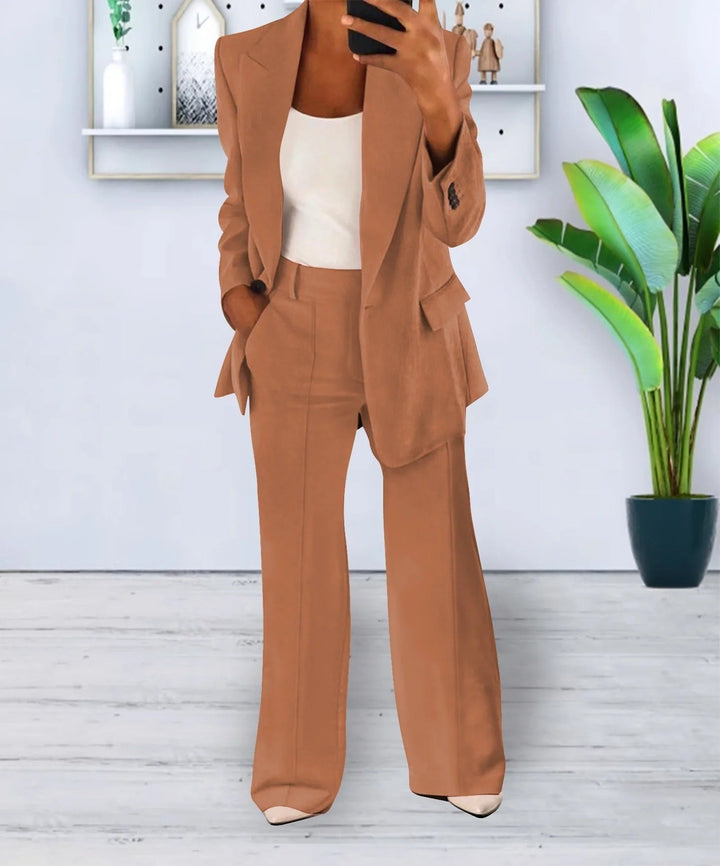 Relaxed-Fit Blazer and Trousers Suit in a Clean Cut