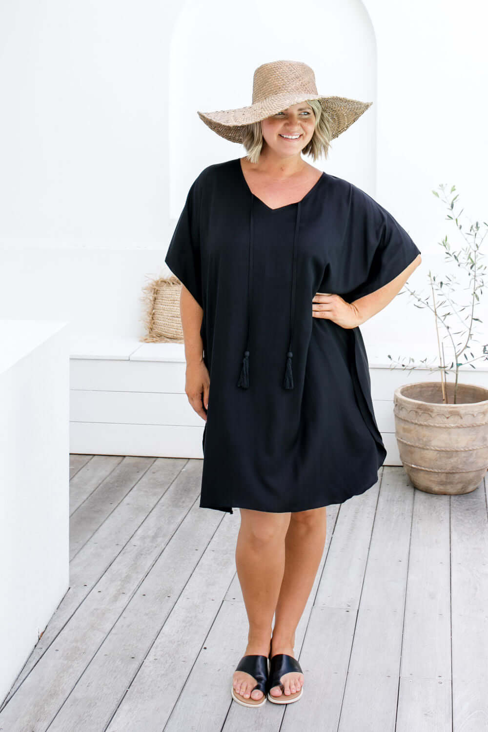 Short Kaftan Dress - Black — gallery